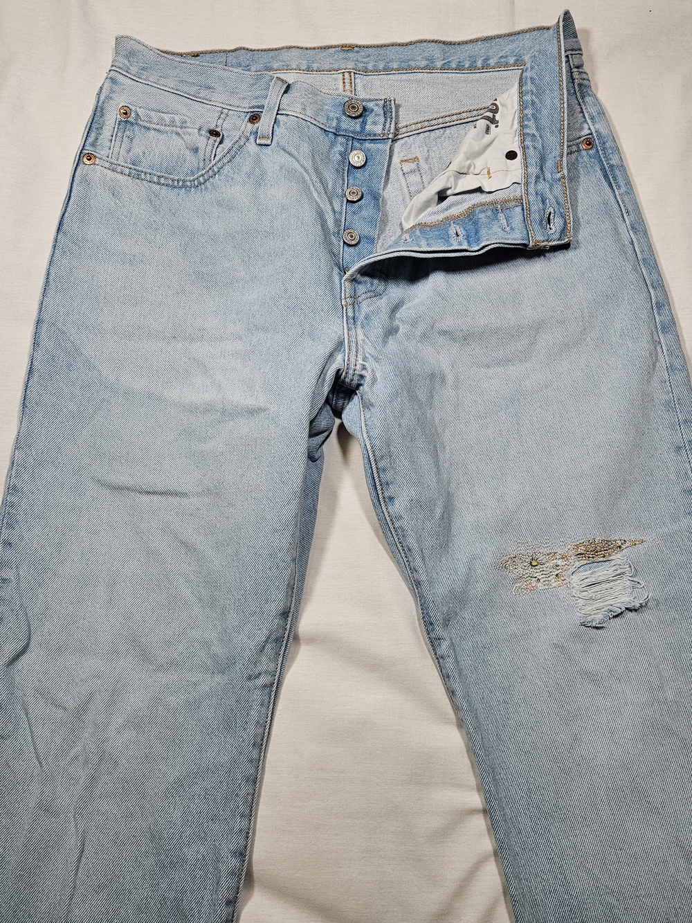 Levis 501 150th Anniversary Women's Distressed Light Wash Jeans W30 L30